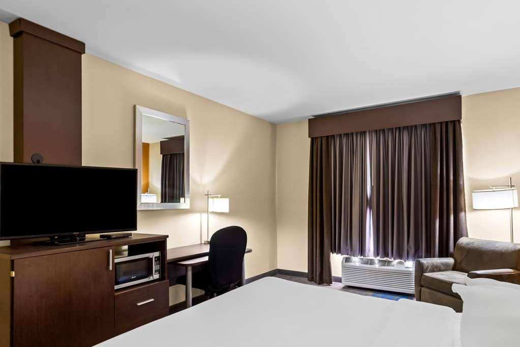 Best Western St. Louis Airport North Hotel & Suites Гейзелвуд Номер фото